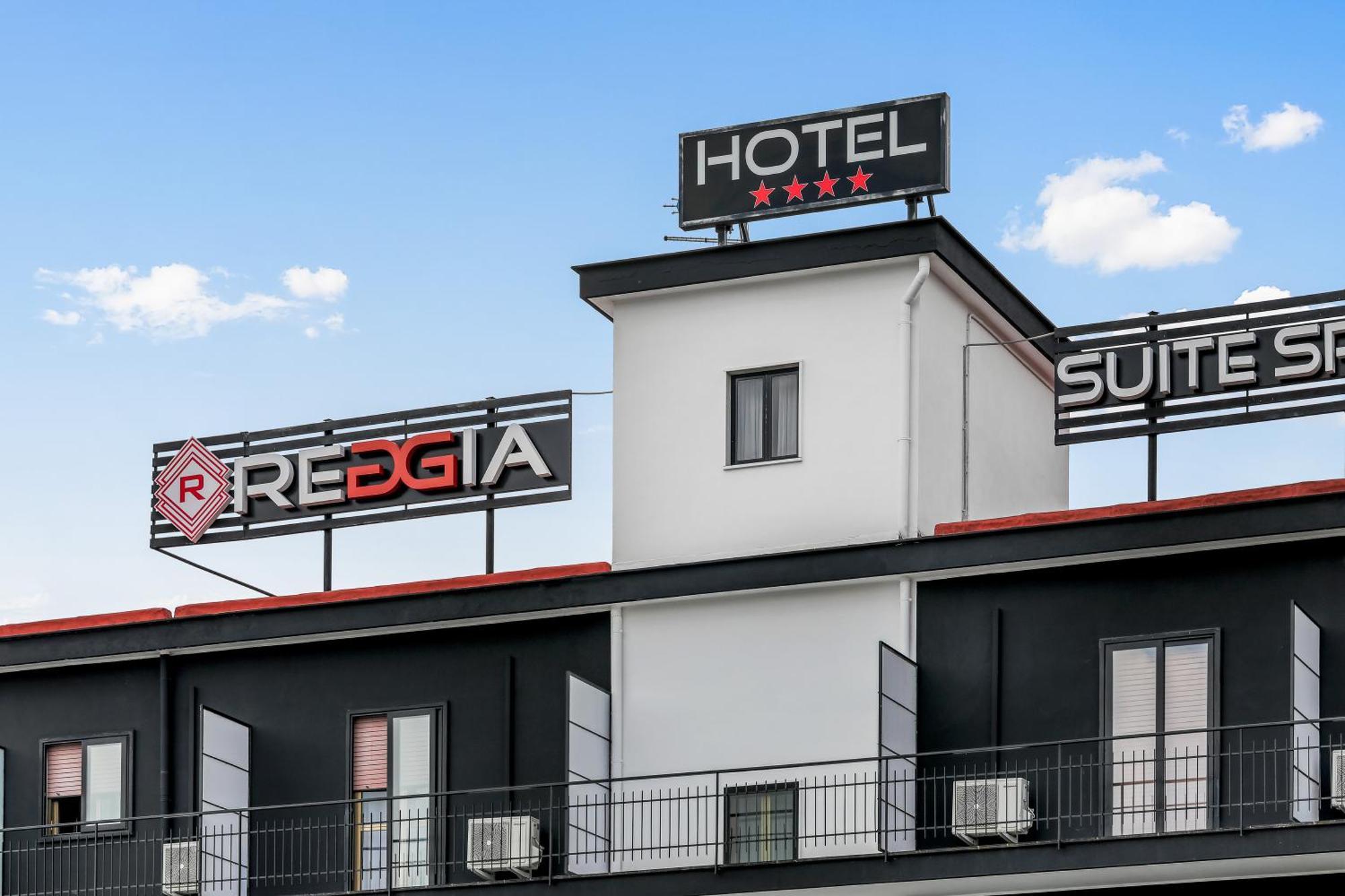 Reggia Suite Spa Hotel Caserta Bagian luar foto