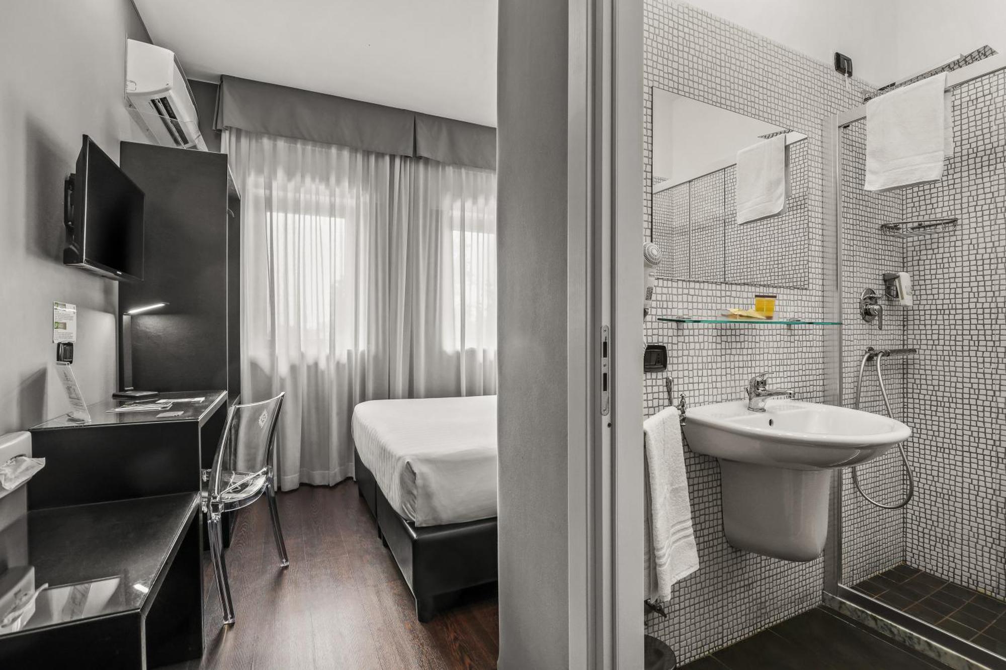 Reggia Suite Spa Hotel Caserta Bagian luar foto